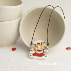 Colección ricitos de oro elaborada en porcelana y pintada a mano por krea cerámica